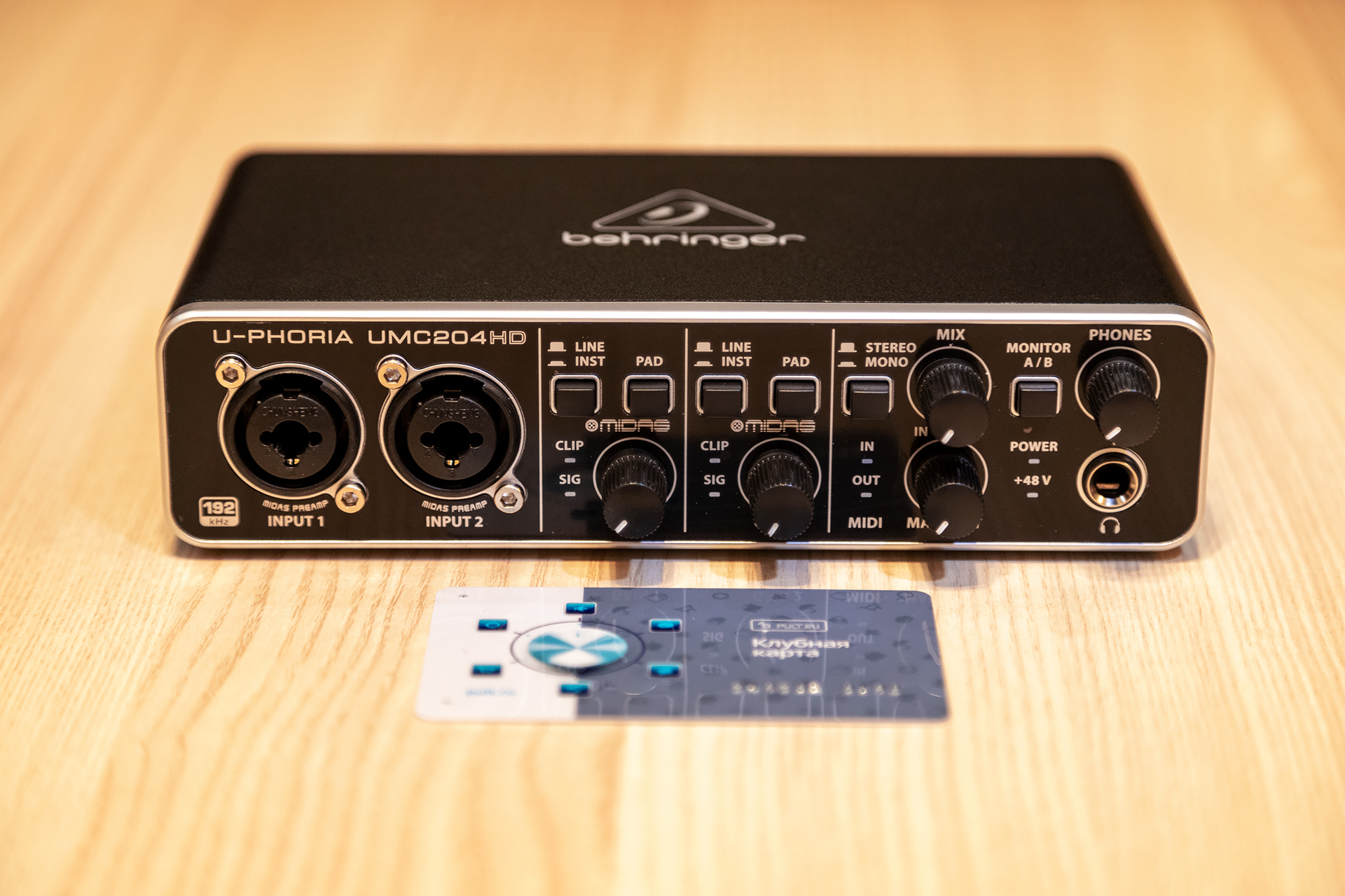 Behringer umc204hd Behringer umc204hd