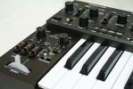 Фото к отзыву на Клавишный инструмент Behringer MS-1-BK от Сергей