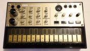 Фото к отзыву на Аналоговый синтезатор KORG volca keys от Сергей