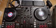 Фото к отзыву на DJ-контроллер Numark Mixtrack Platinum FX от Сергей