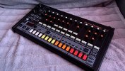 Фото к отзыву на Аналоговая драм-машина Behringer RD-8 Rhythm Designer от Иван