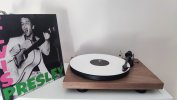 Фото к отзыву на Виниловая пластинка Elvis Presley - Elvis Presley (White Vinyl) от Анастасия