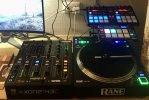 Фото к отзыву на DJ-контроллер Reloop Neon от Артем
