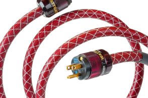 DH Labs Red Wave Power Cable 15 amp (IEC-Schuko) 3 m