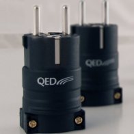 QED Reference Euro Plug Rhodium QE3092