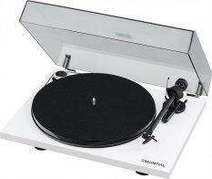 Pro-Ject Essential III digital white