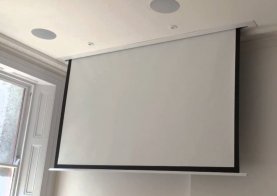 PULT.ru Монтаж встраеваемого моторизованного экрана скрытой установки в потолок от 121" до 150"