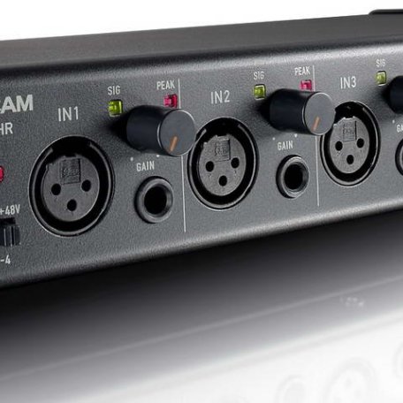 Аудио интерфейс Tascam US-4x4HR