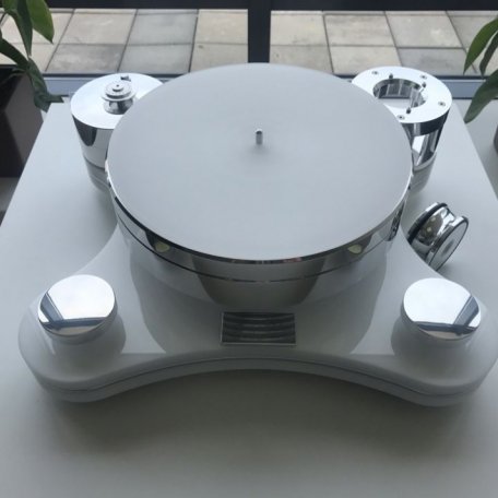 Стол винилового проигрывателя Transrotor ZET 3 Glossy White (глянцевый белый) с подготовкой под тонарм 9 дюймов, стандартным блоком питания и прижимным диском