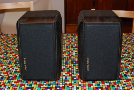 Sonus faber toy hot sale tower for sale