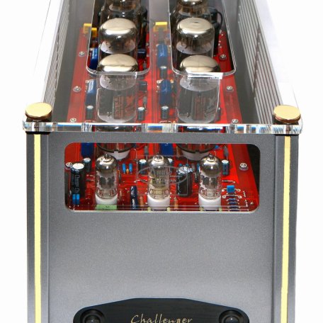 Усилитель мощности AUDIO VALVE Challenger 150 silver/gold