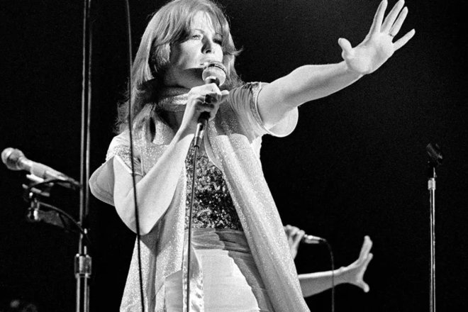 Қазандық әйелдер бір түндік қарым-қатынасты іздейді