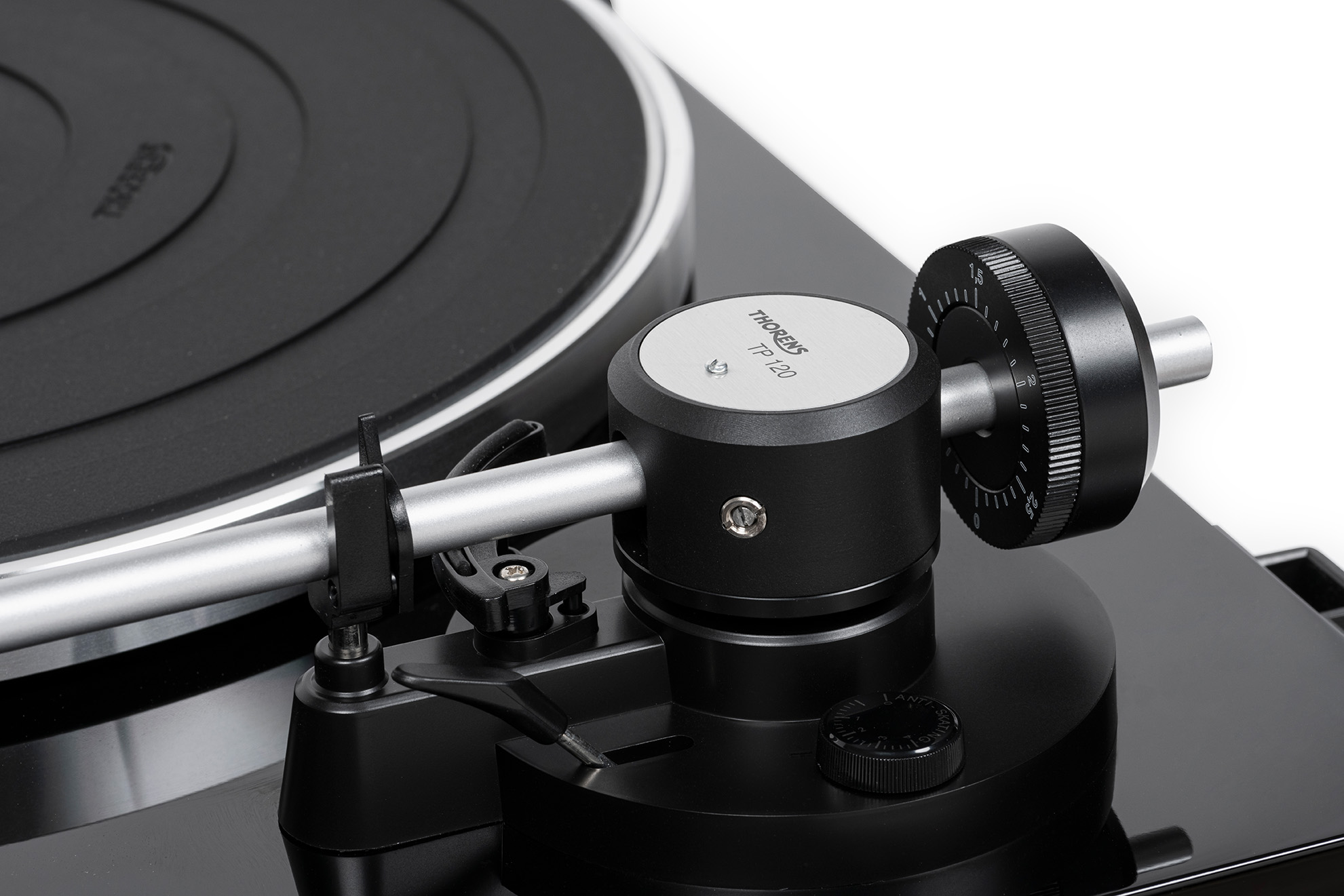 Проигрыватели винила Thorens TD 204 black high gloss, цвет черный - фото 2