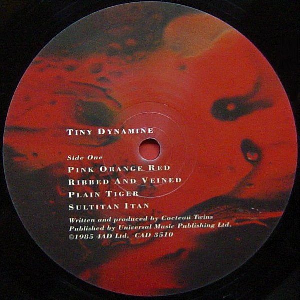 Рок IAO Cocteau Twins - Tiny Dynamine/ Echoes In A Shallow Bay (Black Vinyl LP) - фото 2