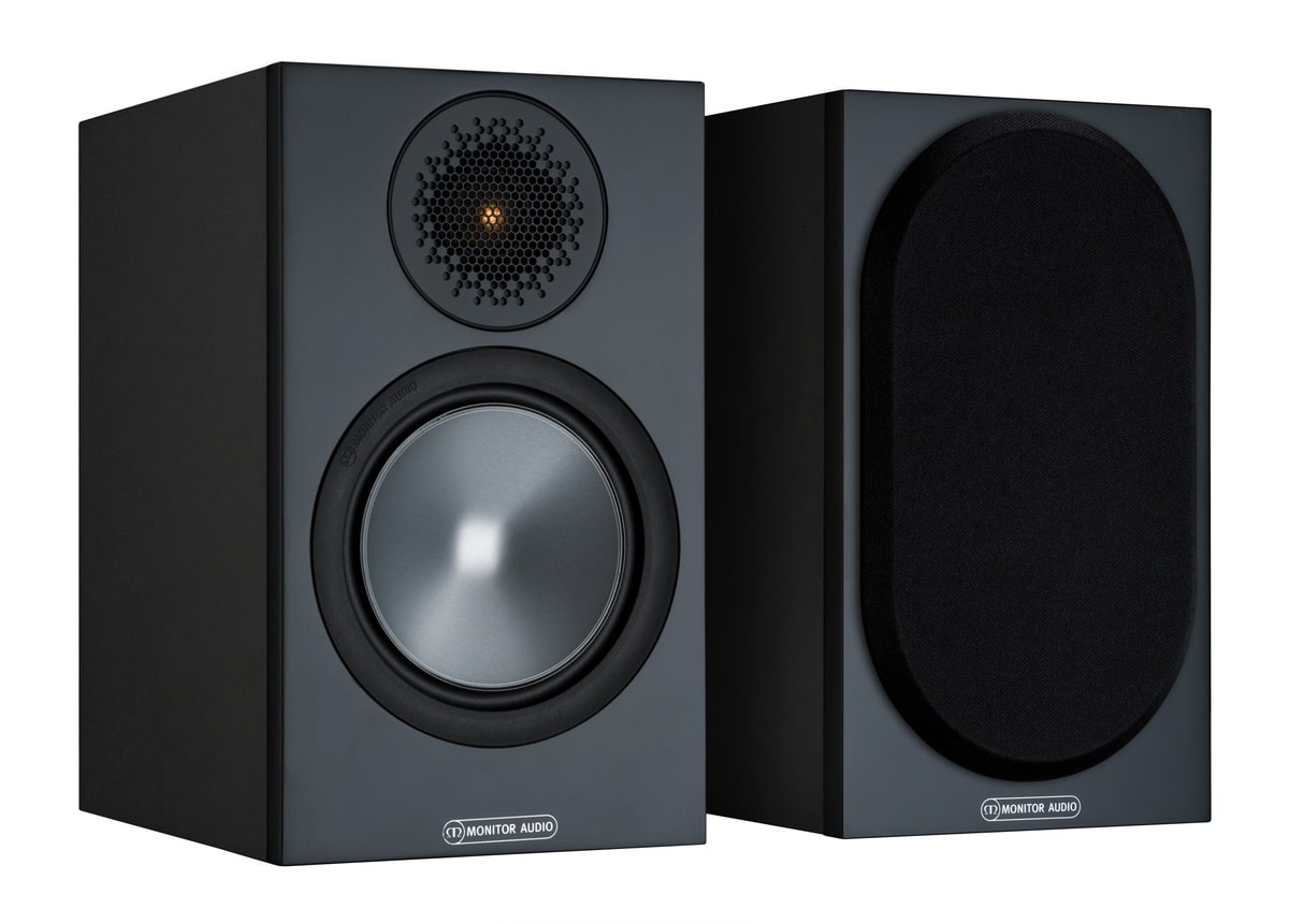 Полочная акустика Monitor Audio Bronze 50 (6G) Black напольная акустика monitor audio silver 500 7g black oak