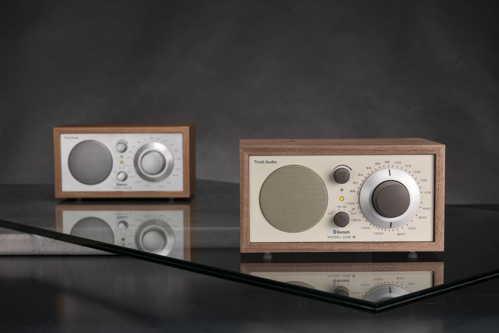 Аналоговые Радиоприемники Tivoli Audio Model One BT Classic Walnut, цвет тёмно-коричневое дерево, размер 3 - фото 3