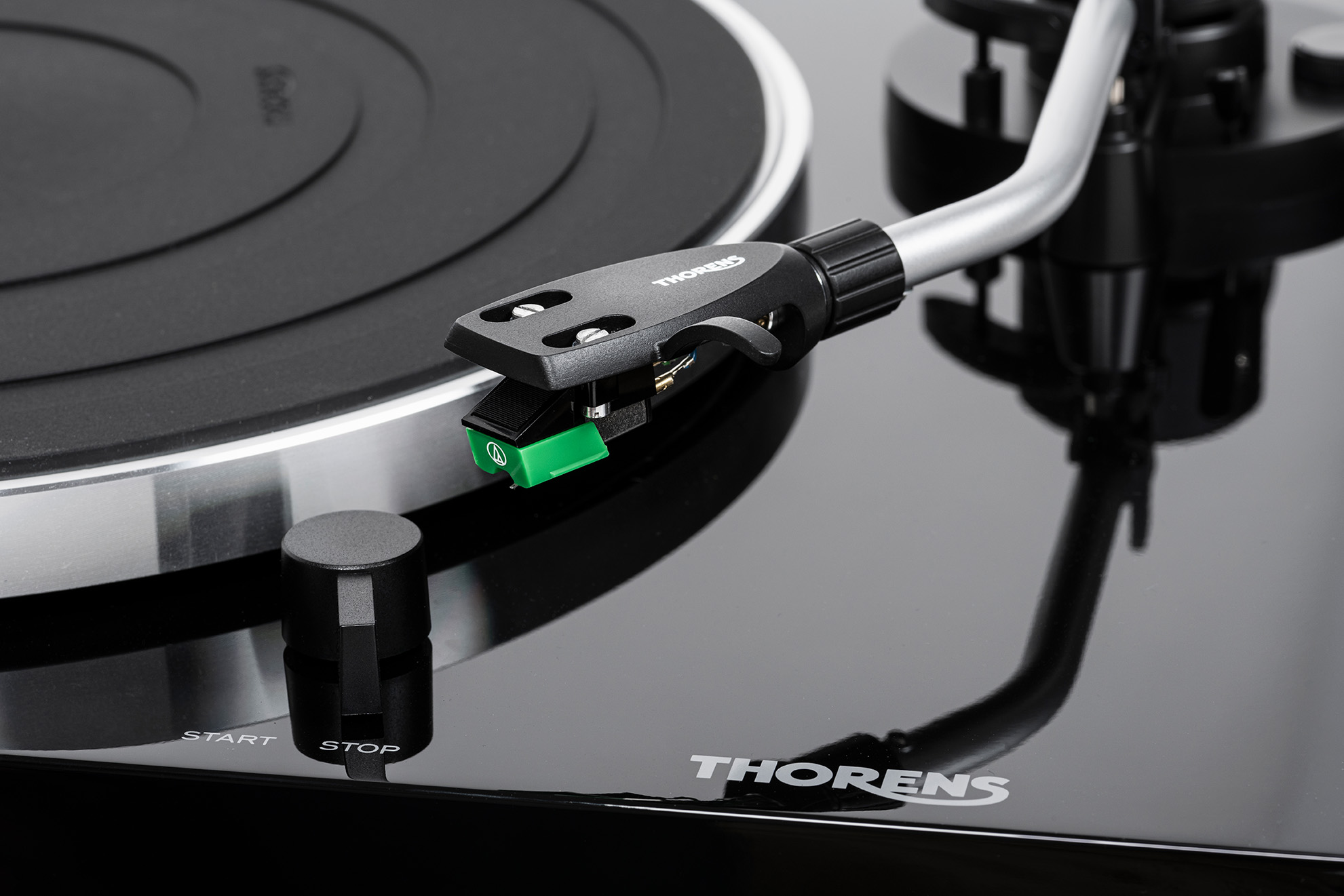 Проигрыватели винила Thorens TD 204 black high gloss, цвет черный - фото 4