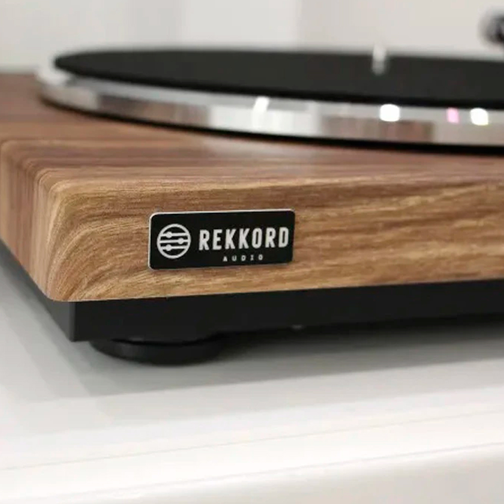 Проигрыватели винила REKKORD Audio F300 Stirling oak (AT91), цвет черный - фото 3